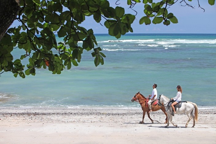 horseback riding beach Costa Rica